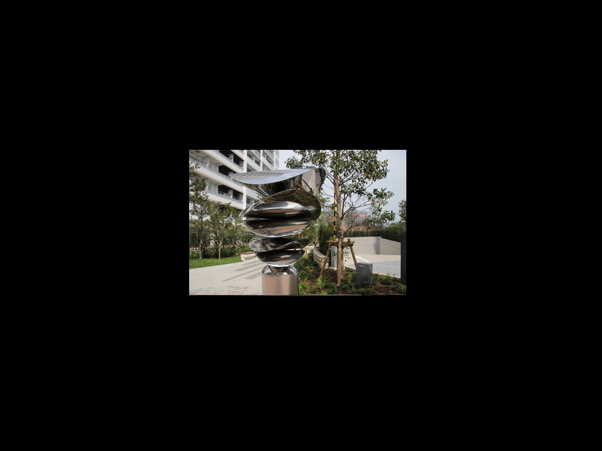 ベイズ タワー＆ガーデン 株式会社アソシエイッテド・アーツ